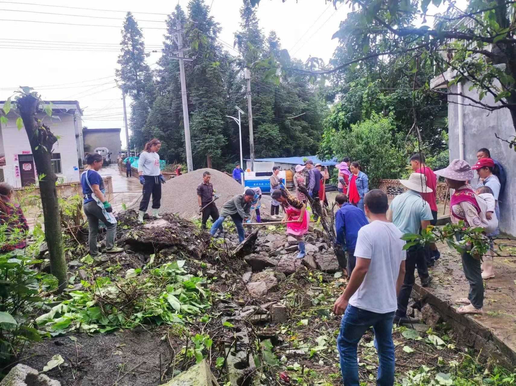 晴隆县大厂镇:乡村怎么建 院坝来协商