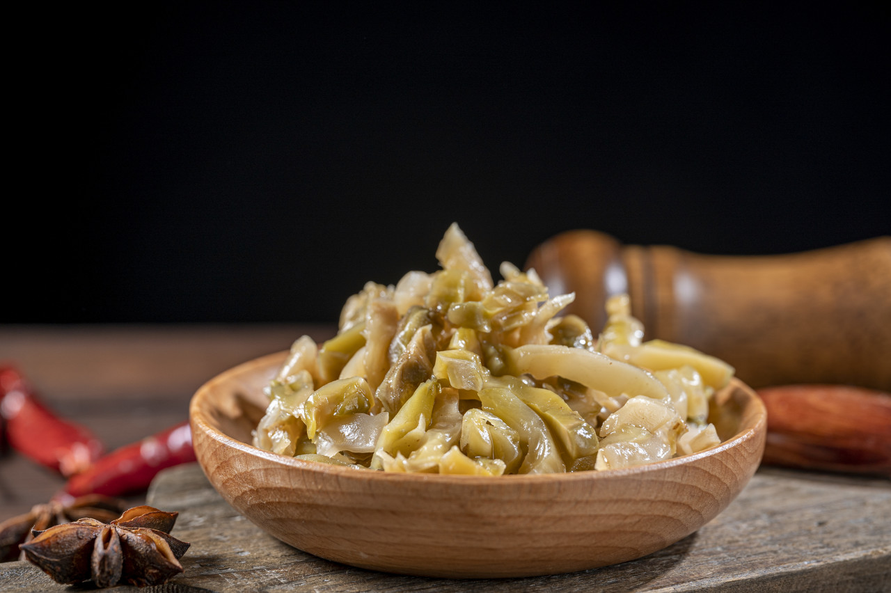 涪陵榨菜营收净利"双降",核心产品销量滑坡