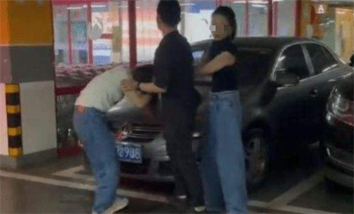 深圳二胎妈妈捉奸事件回顾:抓小三时发现自己才是小三,瞬间崩溃