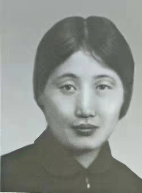楼曼文之子方荣欣:母亲一生充满波折,始终向前