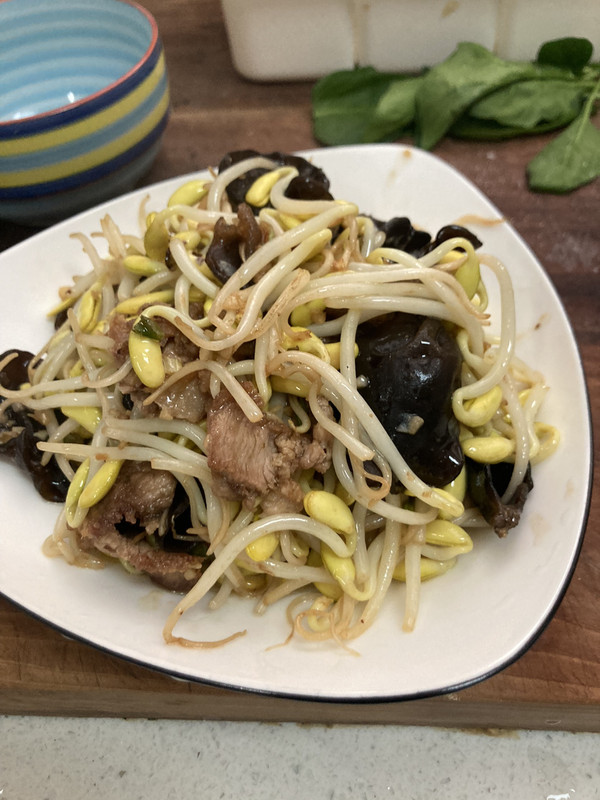 豆芽木耳炒肉这样做最好吃,你之前做对了吗?