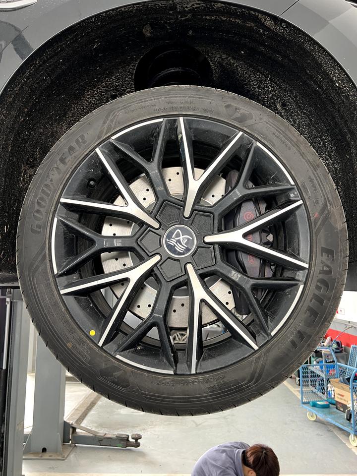 比亚迪汉采用什么轮胎 比亚迪汉的轮胎可选吗