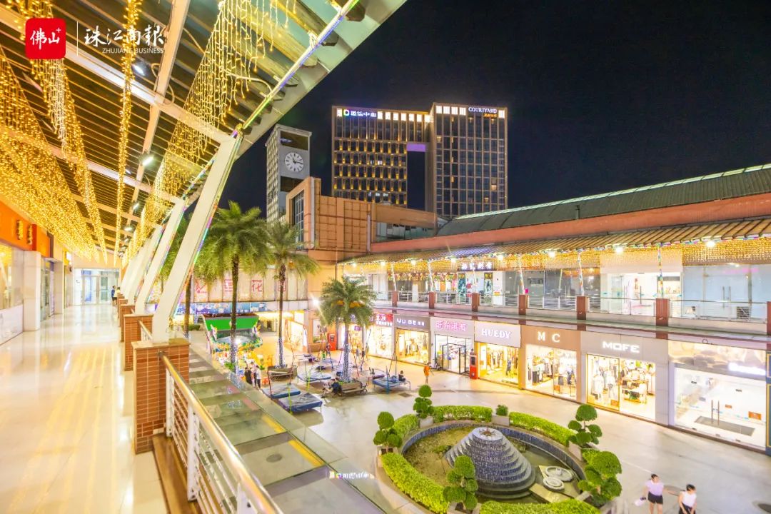 龙江盈信广场商圈./珠江商报记者周焯杰摄