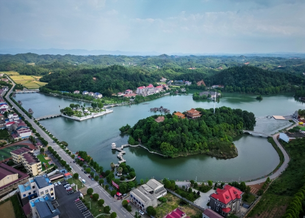 风起浏水之滨,波涌多彩江背——长沙县江背镇全面推进乡村振兴工作