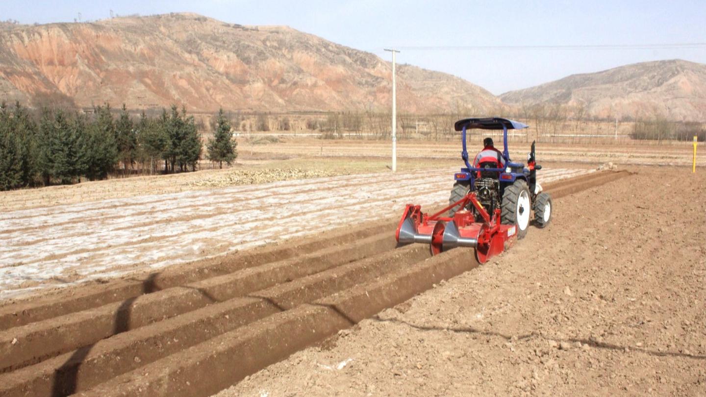 临洮县龙门镇:马铃薯全程机械化种植为春耕生产提质增效