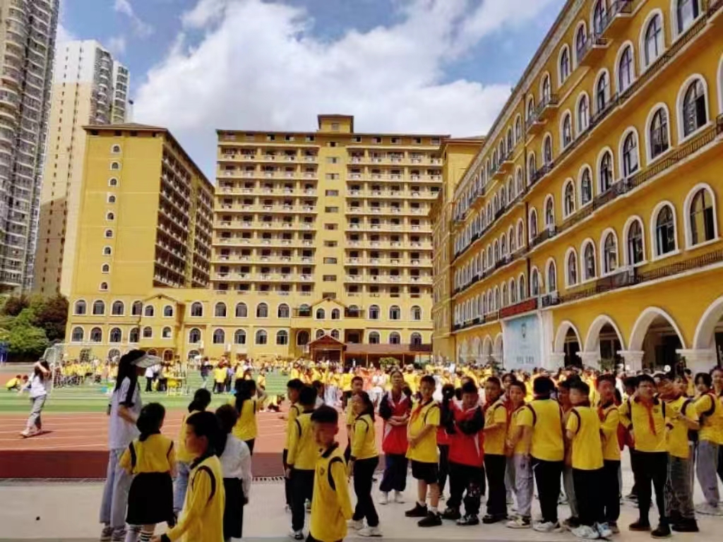 从科技创新到ai教育,钛创星支持遵义恺瑞学校建立ai教育基地