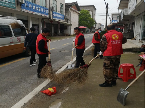 鹰潭市:贵溪市河潭镇开展集镇环境卫生整治活动