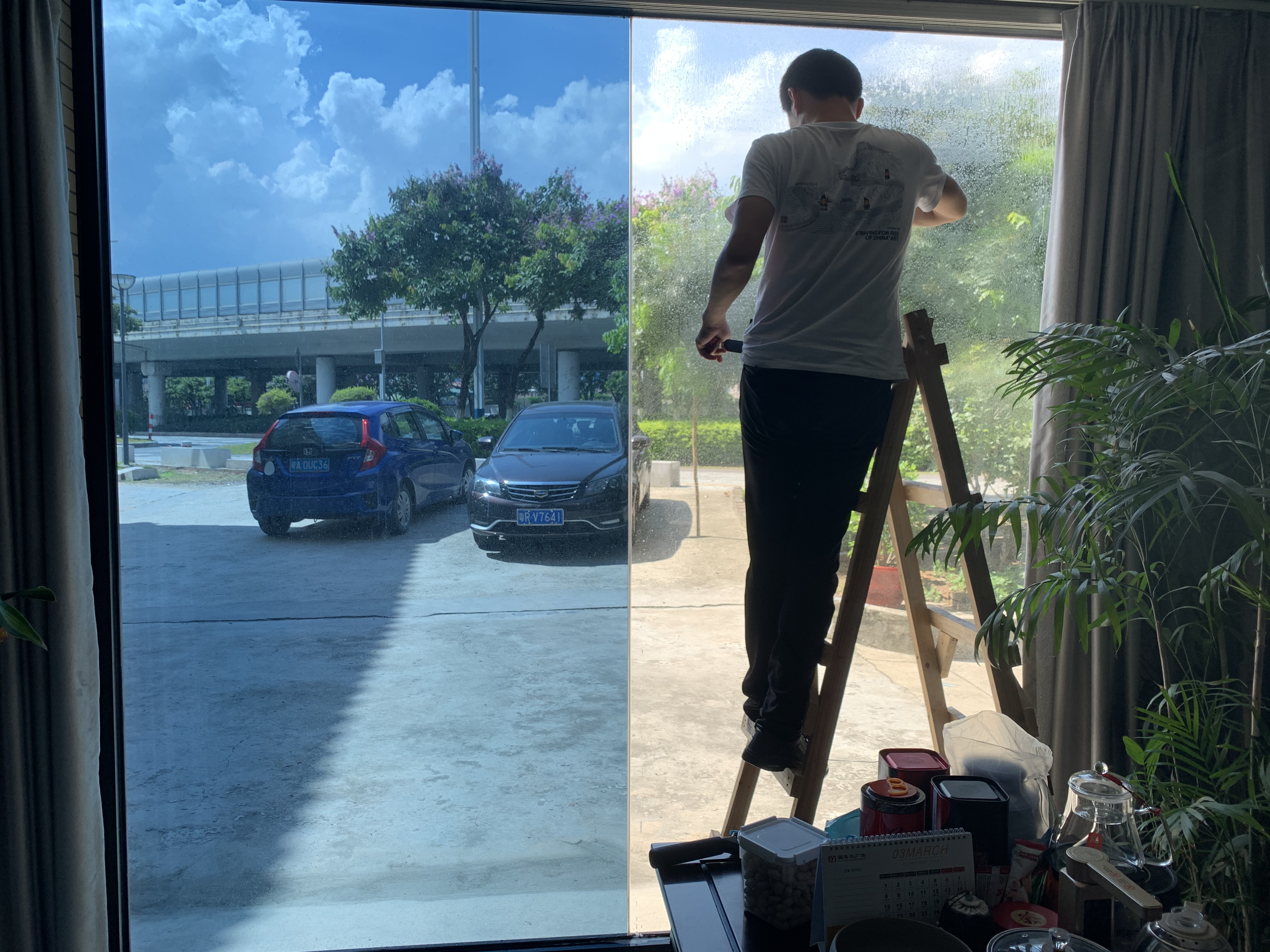 广州玻璃贴膜公司上门贴膜