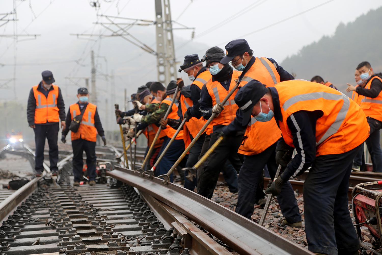 晋煤外运通道侯月线完成集中修