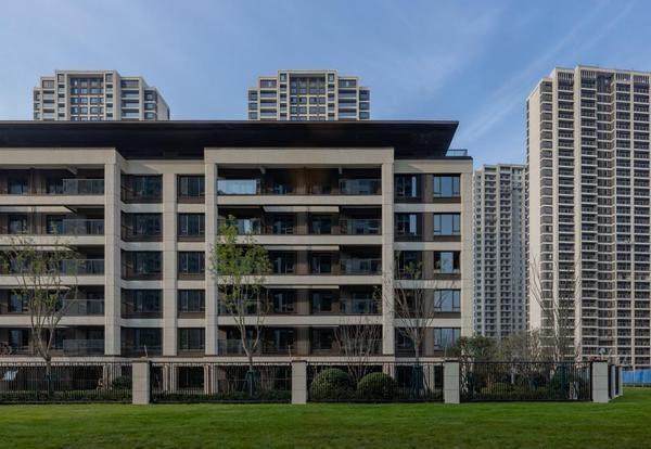 归心交付,美好生活,看郑州融创城如何以品质出圈