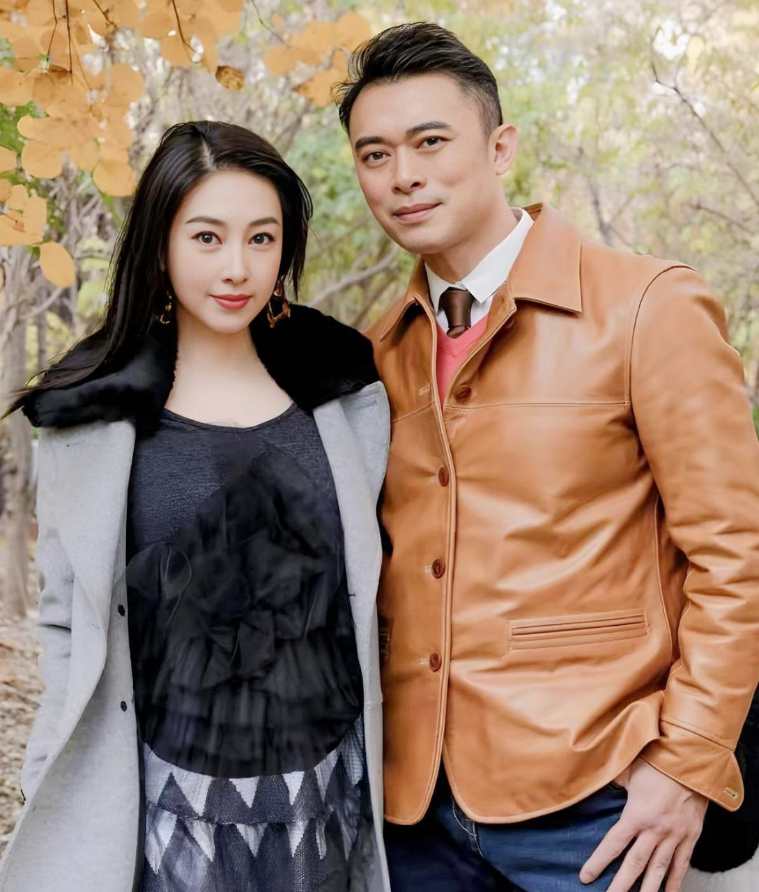 贾晓晨发表庆祝结婚七周年的文章后,樊少皇转载文章,多次修改内容并