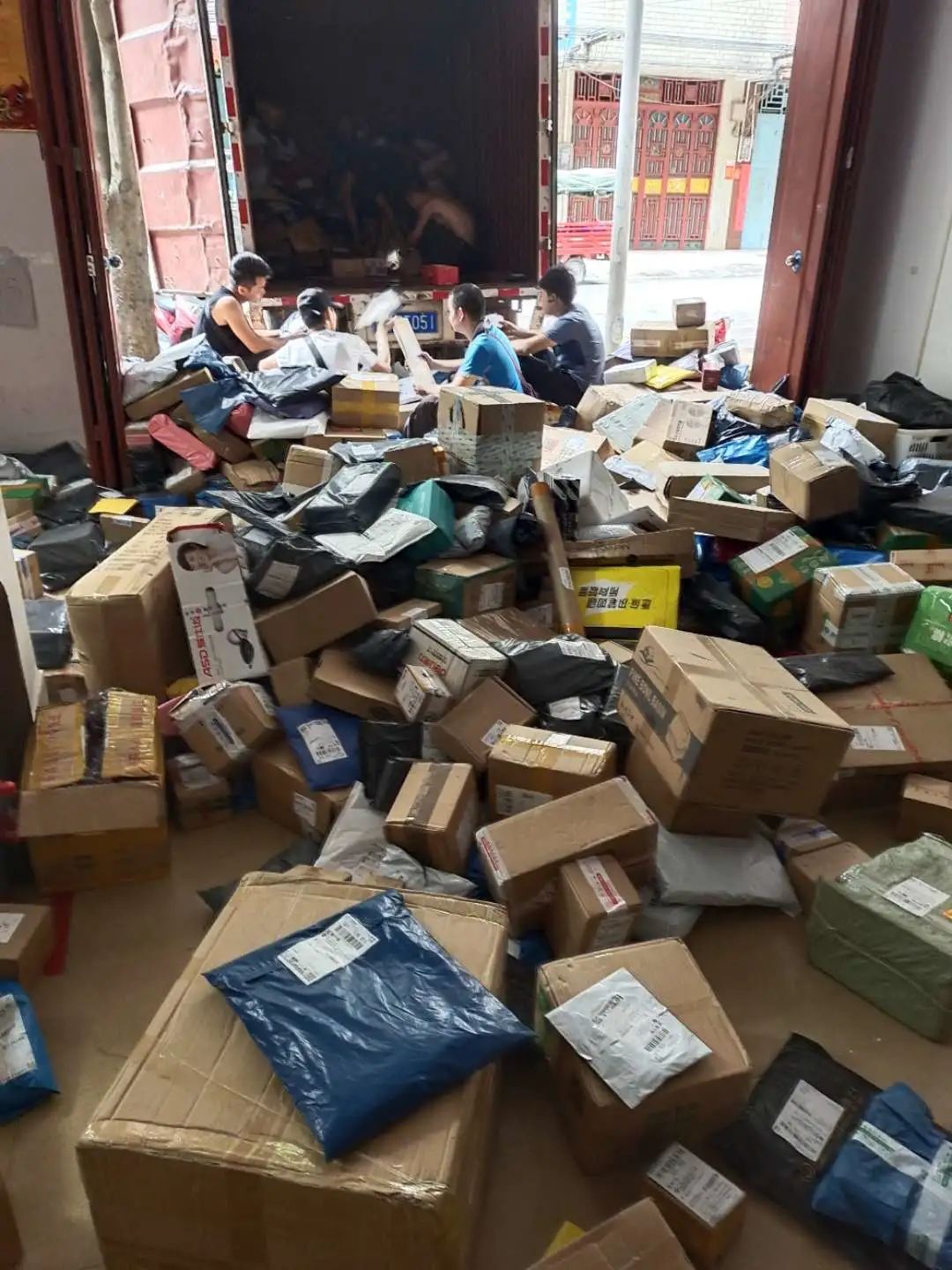 南宁快递转让:一级代理 单日收发四千件