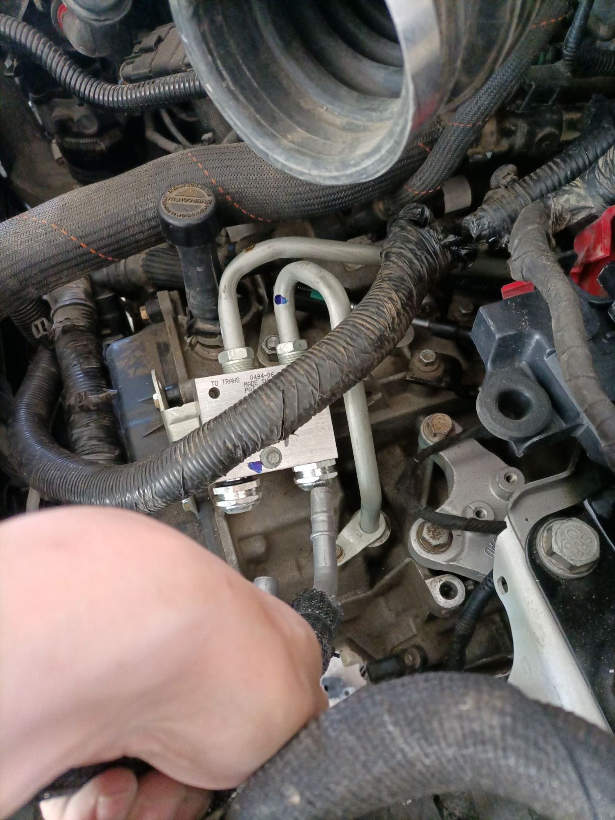 汽车回油管的位置在哪里