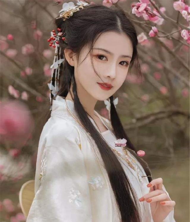 《重生八零:辣妻有点凶!》一代警花穿成辣军嫂,军长吓得发抖!