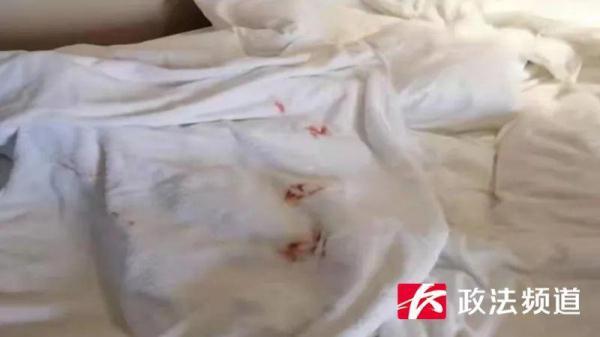 酒店被投诉床单毛巾有"血迹",酒店回应:退房才投诉令人疑惑