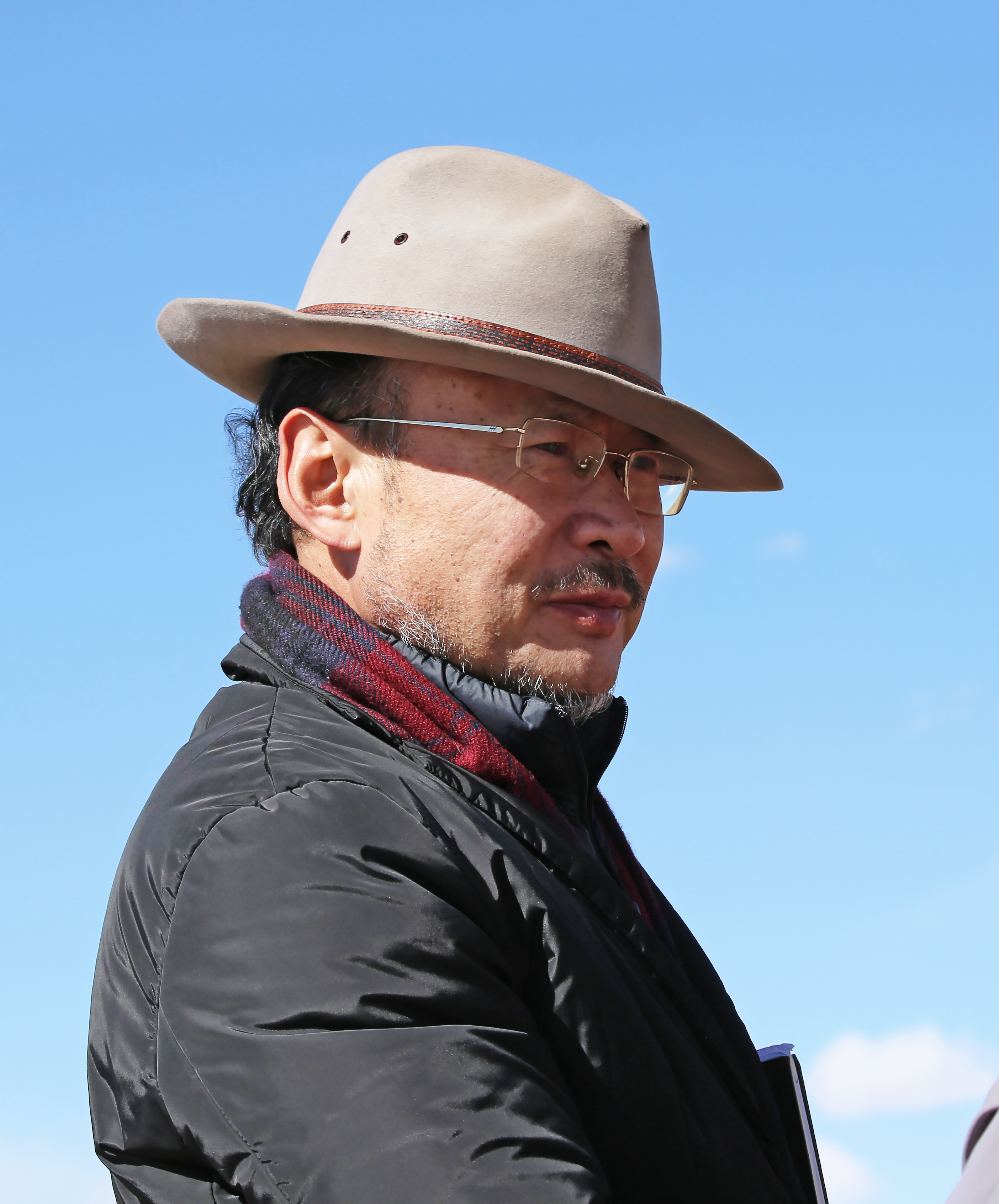 古岳长篇报告文学《杰桑·索南达杰》出版发行