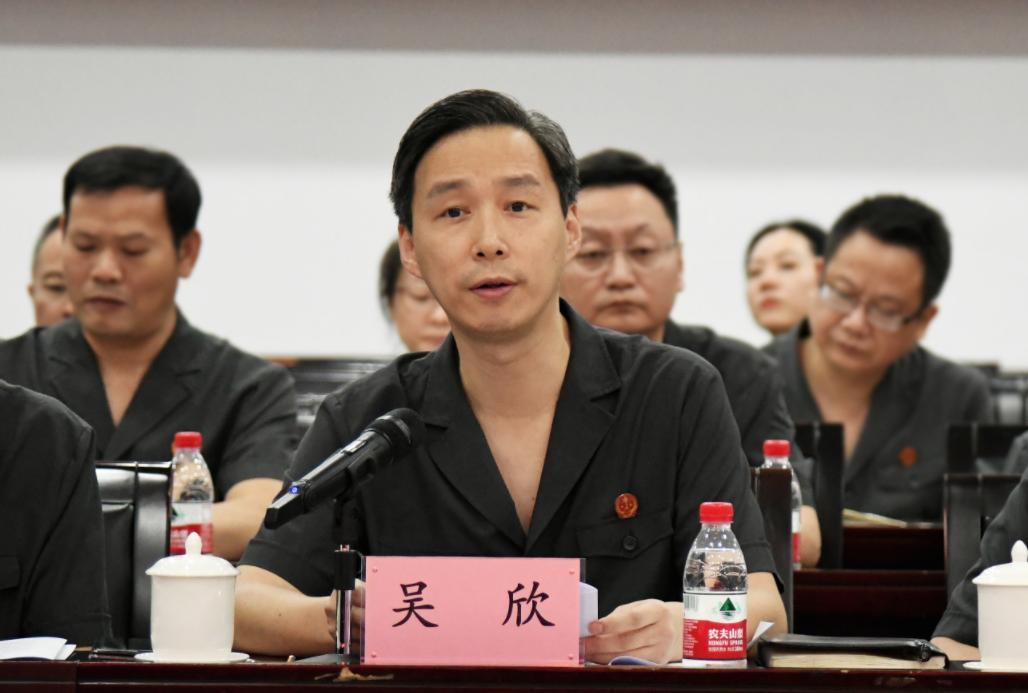 区委书记罗玉环到开福区法院调研工作