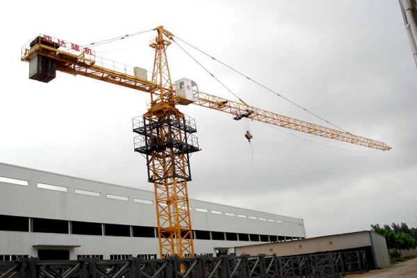 开变频塔吊的技巧