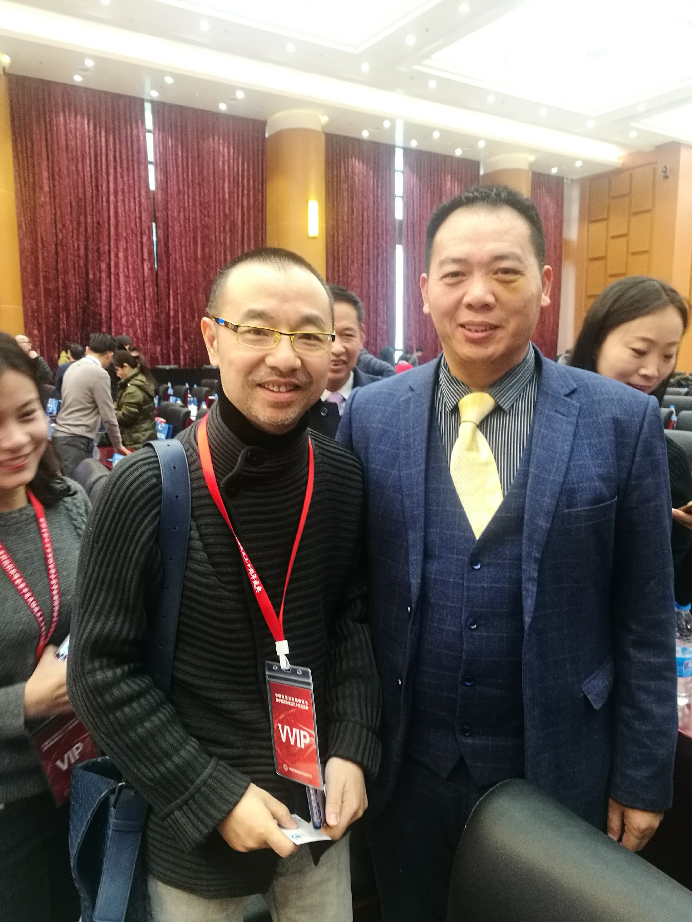 中国著名书法家叶军受邀参加美食盛典活动