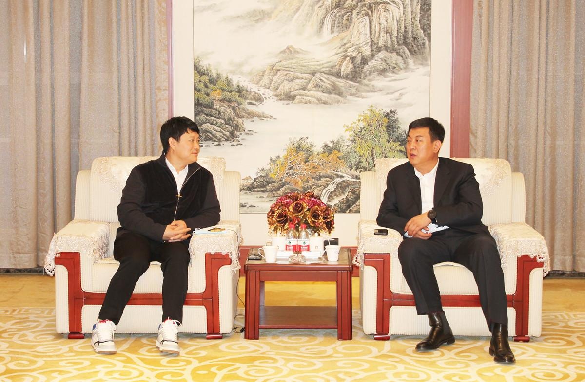 赵荣国会见鸿展集团董事长杨聪一行