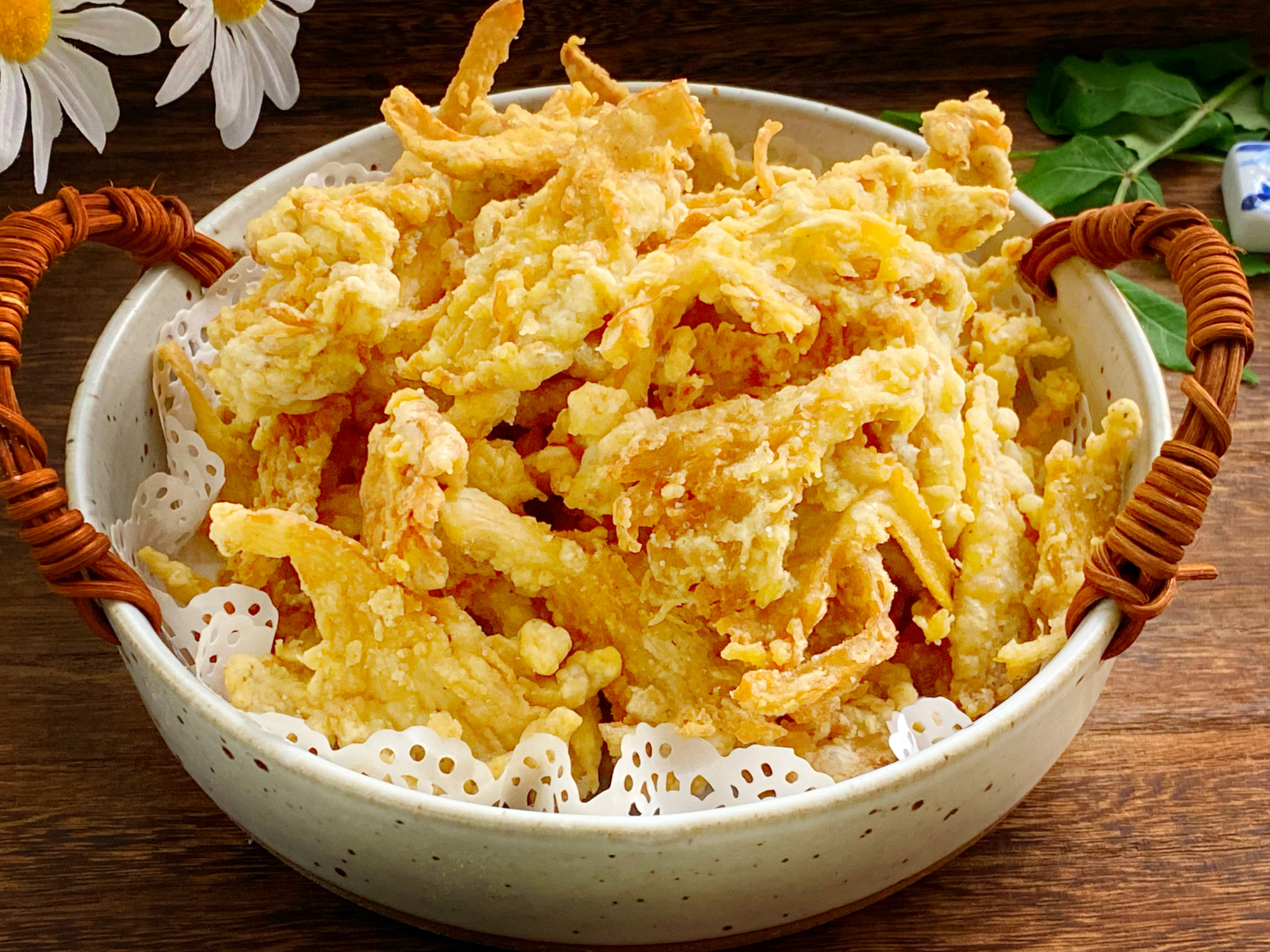 家常炸蘑菇,别直接裹浆,多做这一步,蘑菇香酥美味比肉还香