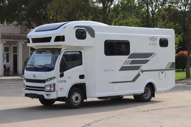 房车6人6卧20万左右