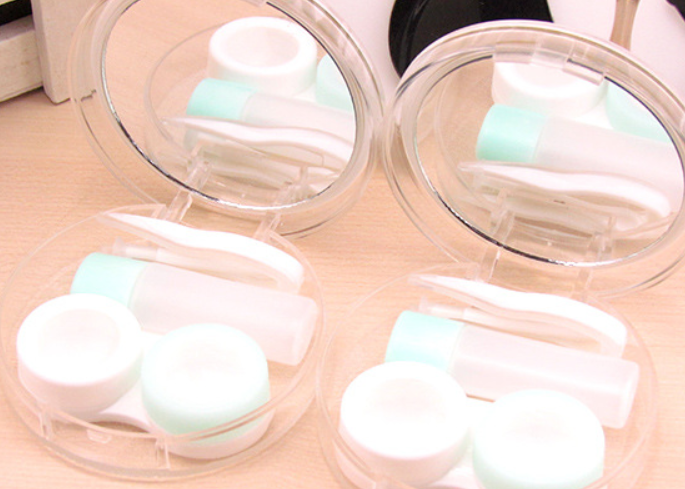 隐形眼镜滑片是什么意思