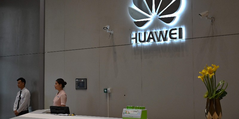 huaweis offices in india raided by tax authorities