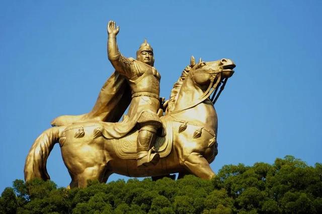 1662年,20岁的郑经与35岁的乳母生下一个儿子,郑成功气得想杀人