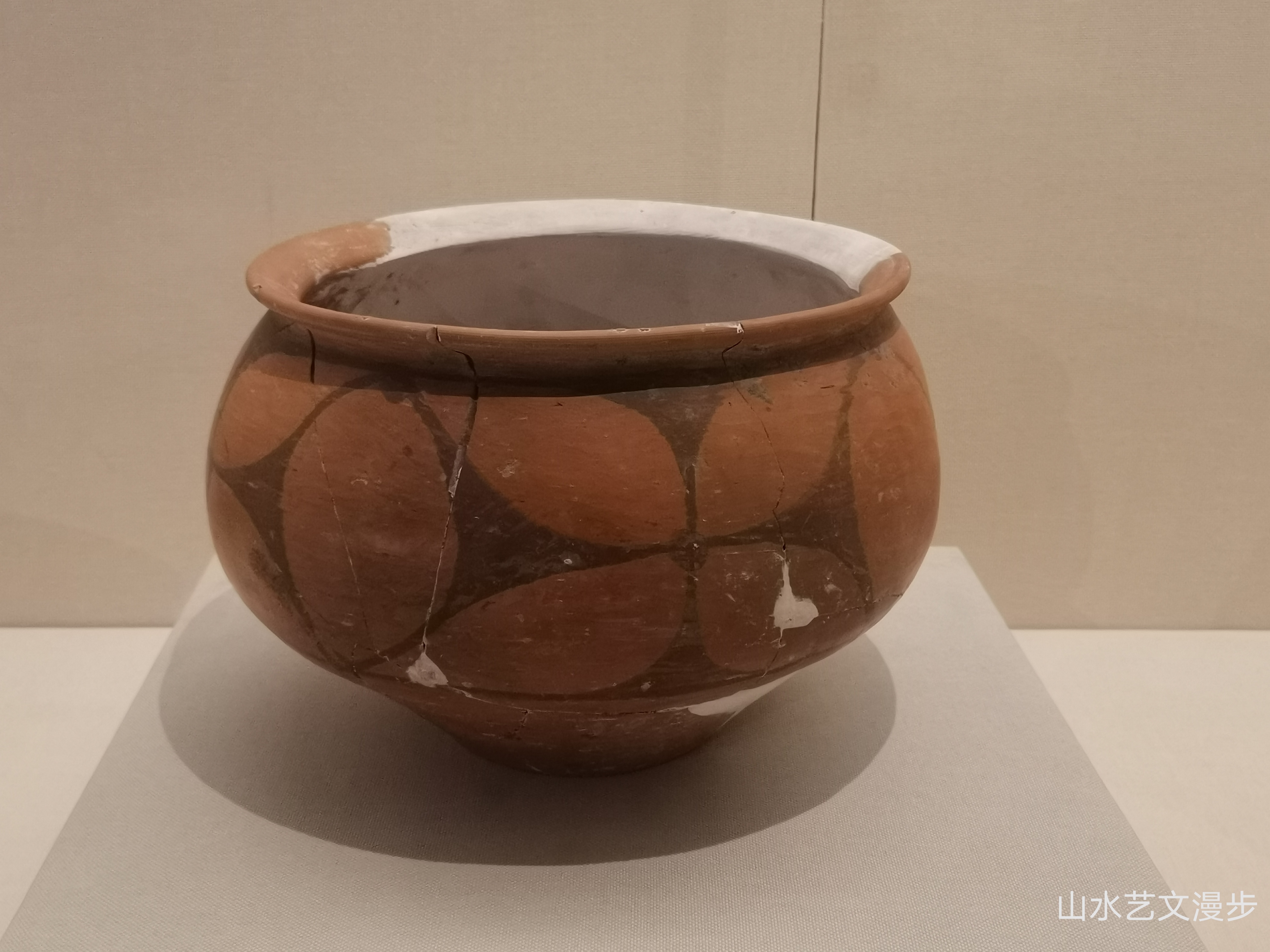 中国最早的彩陶:大地湾遗址彩陶