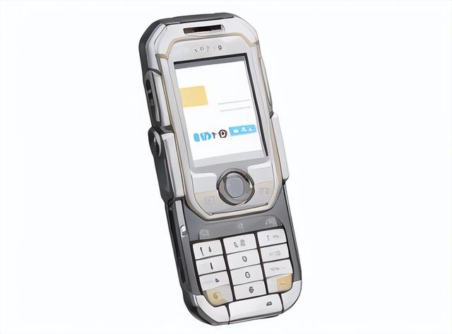 轻巧的掌中滑盖——诺基亚6111手机