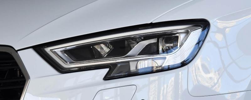 奥迪a3自动大灯安装步骤