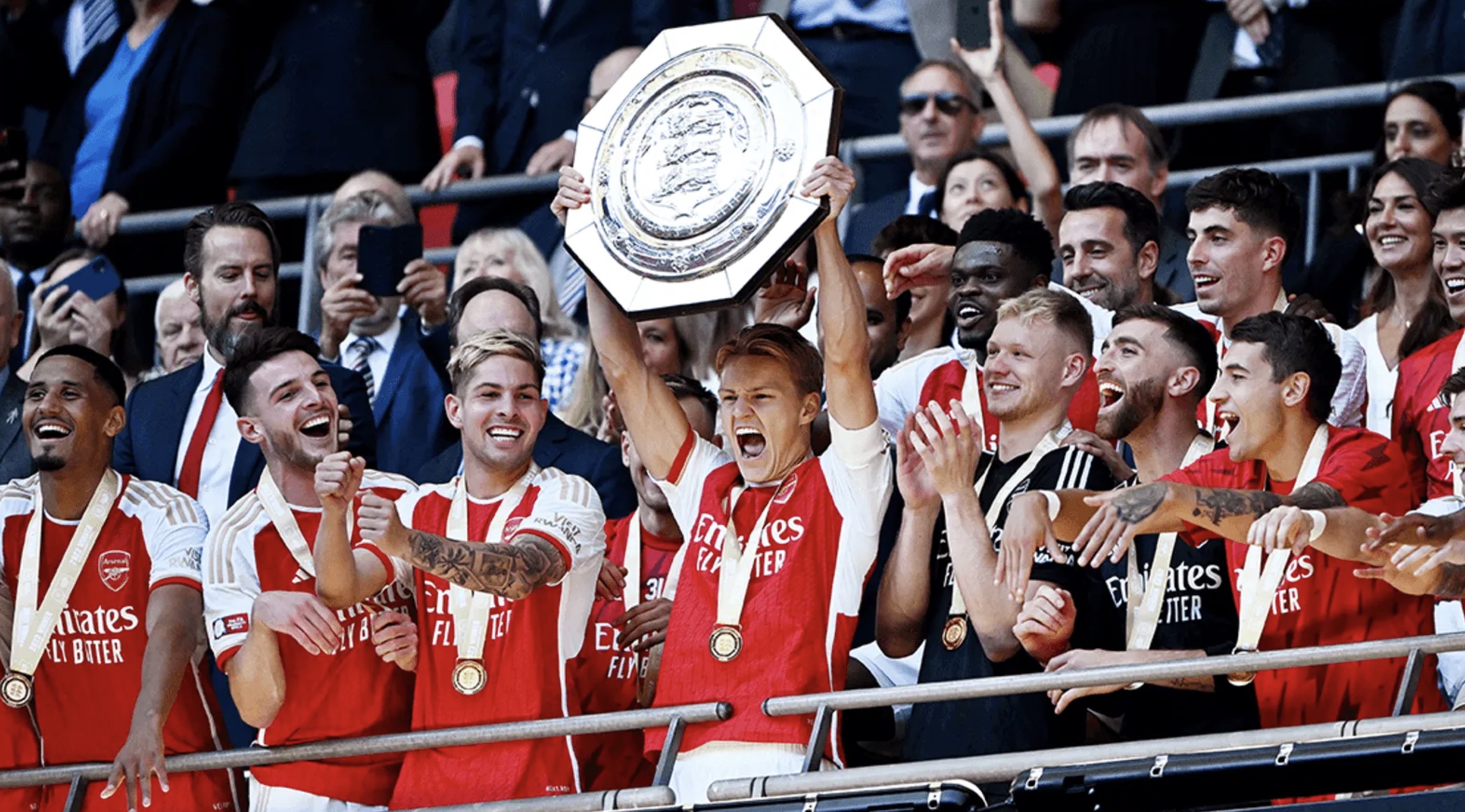 夺社区盾振士气 炮兵誓砍森林争英超开门红