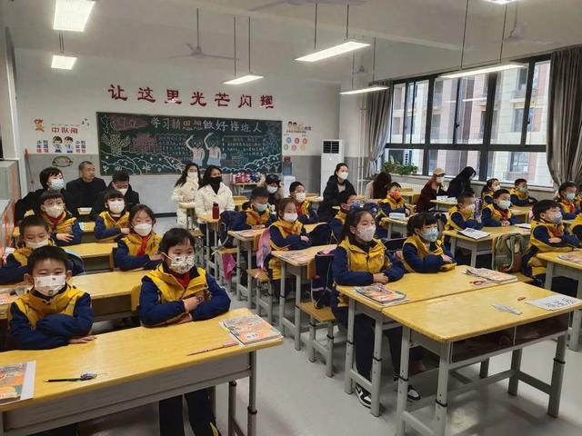 浐灞第八小学图片