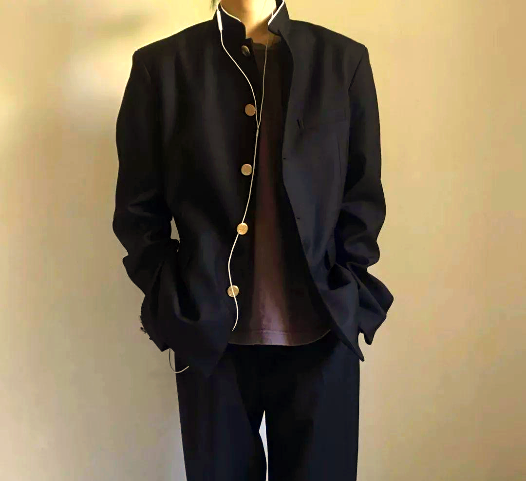 日本男生校服"诘襟"的百年传承与情感内涵