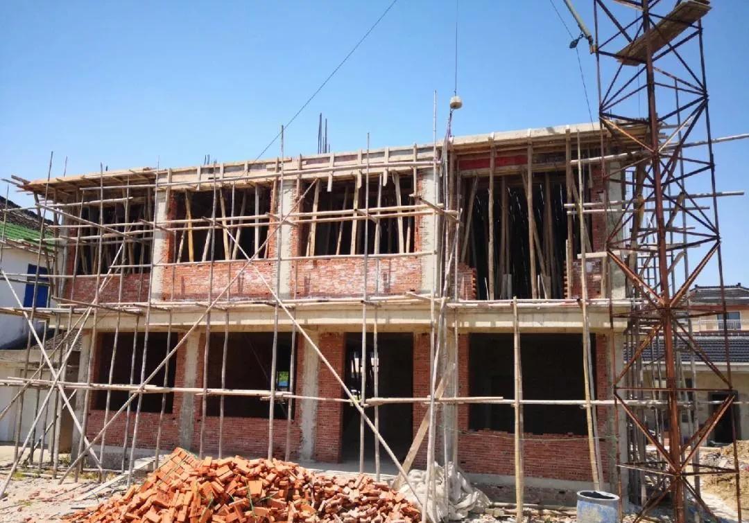 别冲动回乡建房,农村兴建房屋并非易事