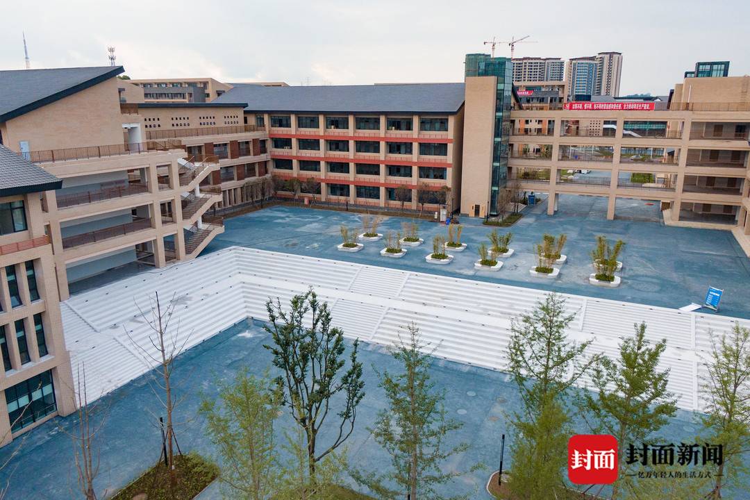 提前探访内江师范学院新校区 依山傍水彰显大千风格 搬迁工作预计年底