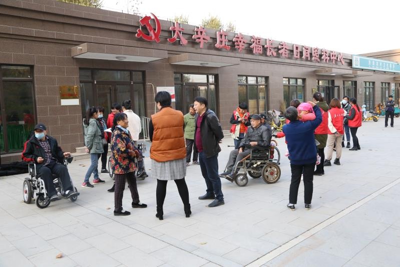 历城区王舍人街道开展助残"六服务"活动