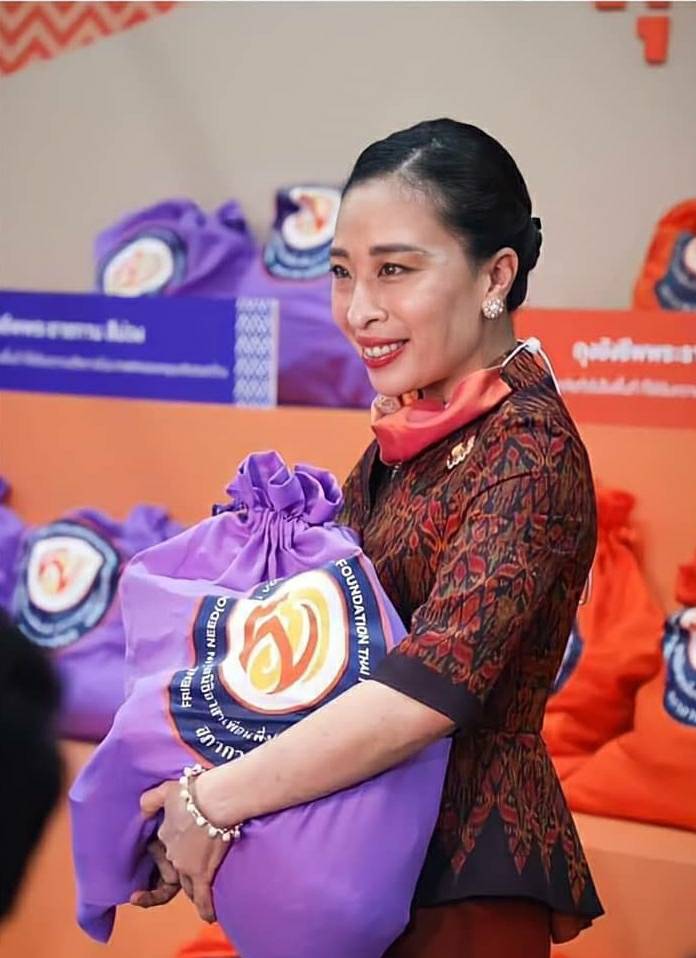 家和万事兴?诗琳通公主为这句话耽误一生,帕查拉却要重蹈覆辙