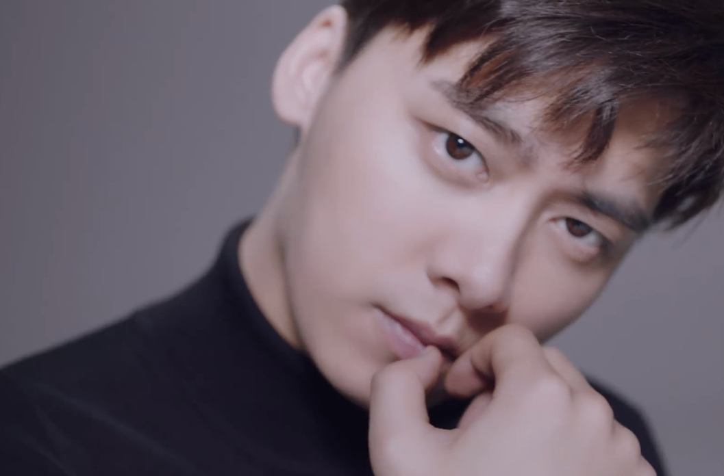 李易峰oppo广告大片公开 立体轮廓每一面都让人疯狂心动