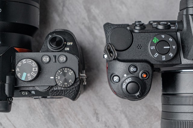 高性价比入门全画幅相机 尼康z5和索尼a7 ii对比