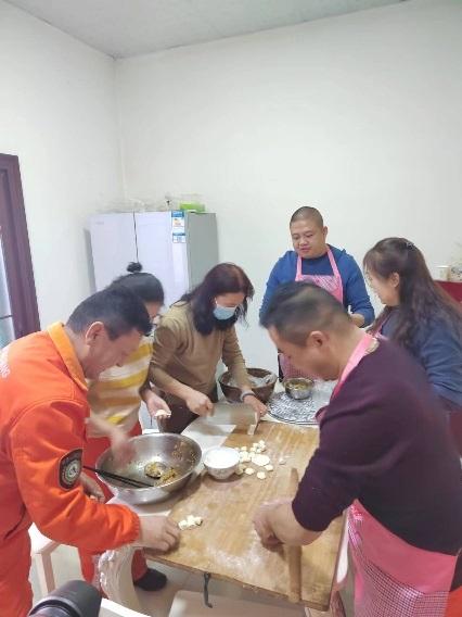 新春走基层丨护林员马亚伟:祁连山中踏雪巡护迎新春