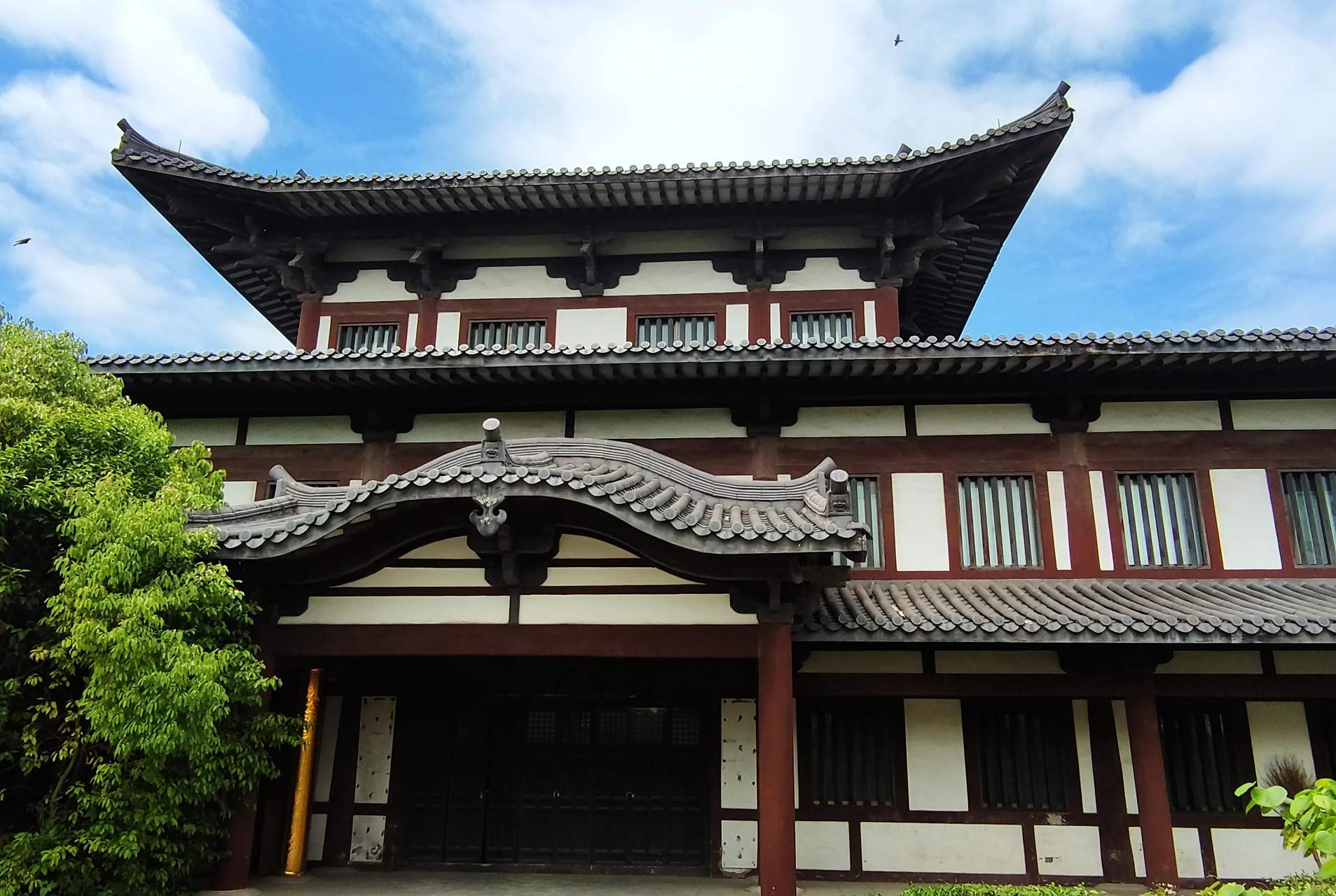 泰兴庆云禅寺,原坐落于泰兴庆延铺,始建于北宋真宗咸平二年(999年)