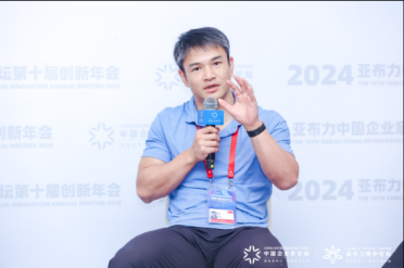企业家称用了ChatGPT管理效率大幅提升！还节省了招聘需求