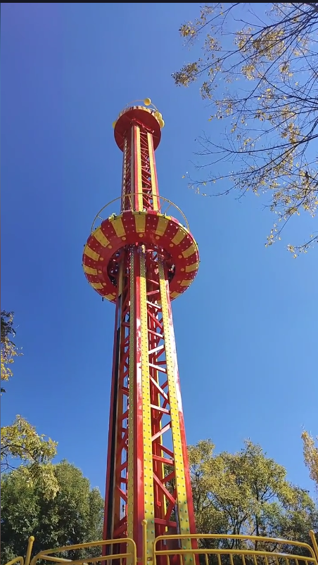 30米旋转塔 跳楼机 云霄跳跃 太空梭