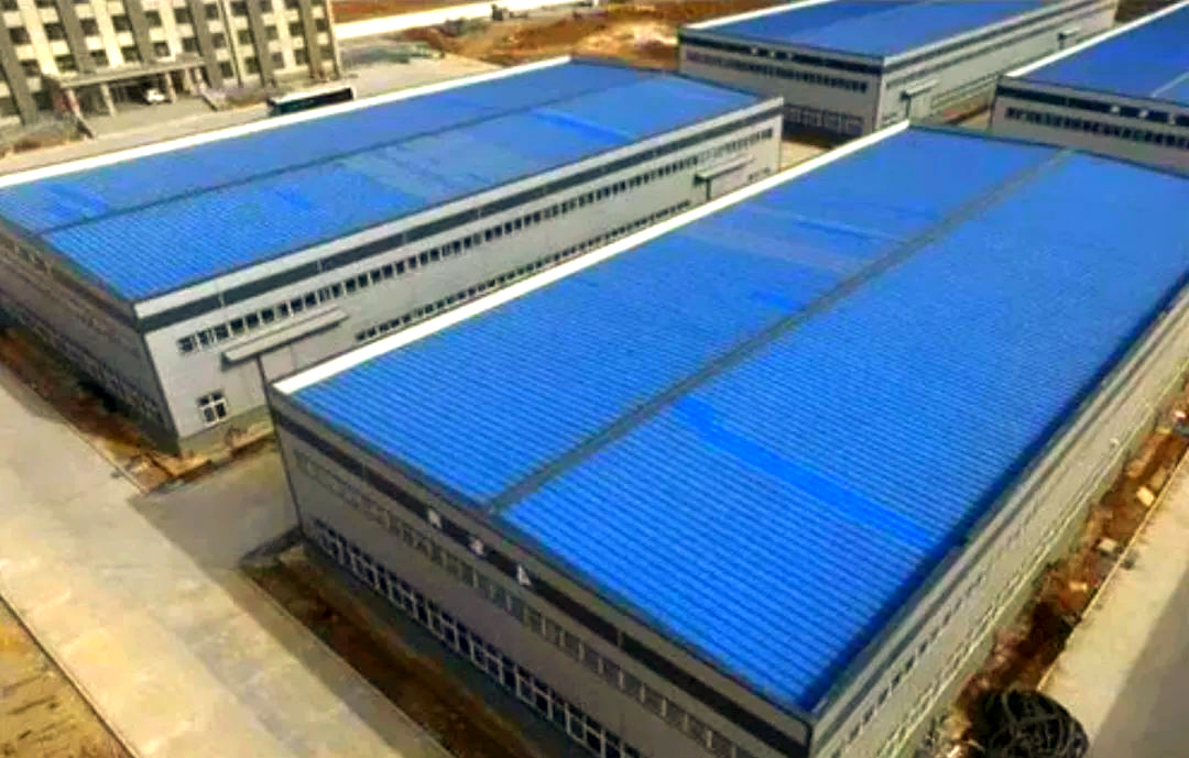 探讨钢结构厂房屋面漏水问题的预防与维护方法