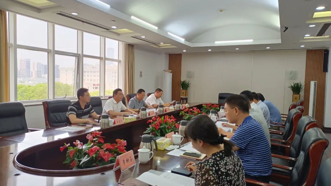 李伟群重点督办代表建议