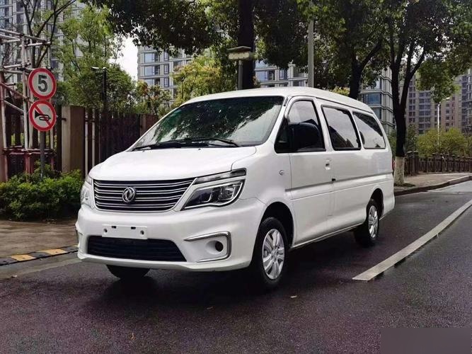 想入手菱智加长版,选m3还是m5?