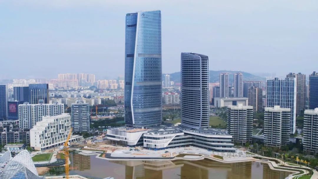金湾"双子塔"矗立城市新中心