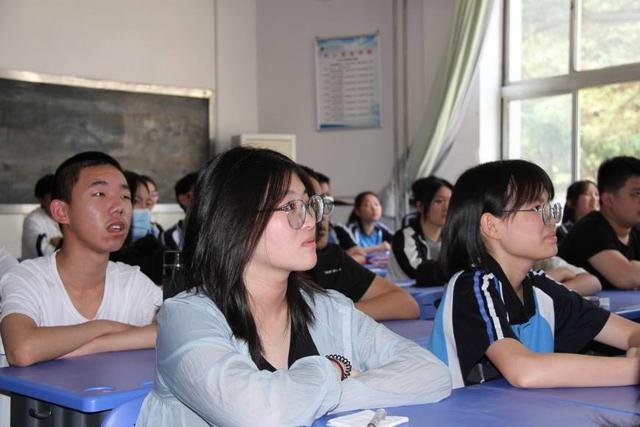 特训成长逐梦想 龙口第一中学东校2023级新生夏令营开营